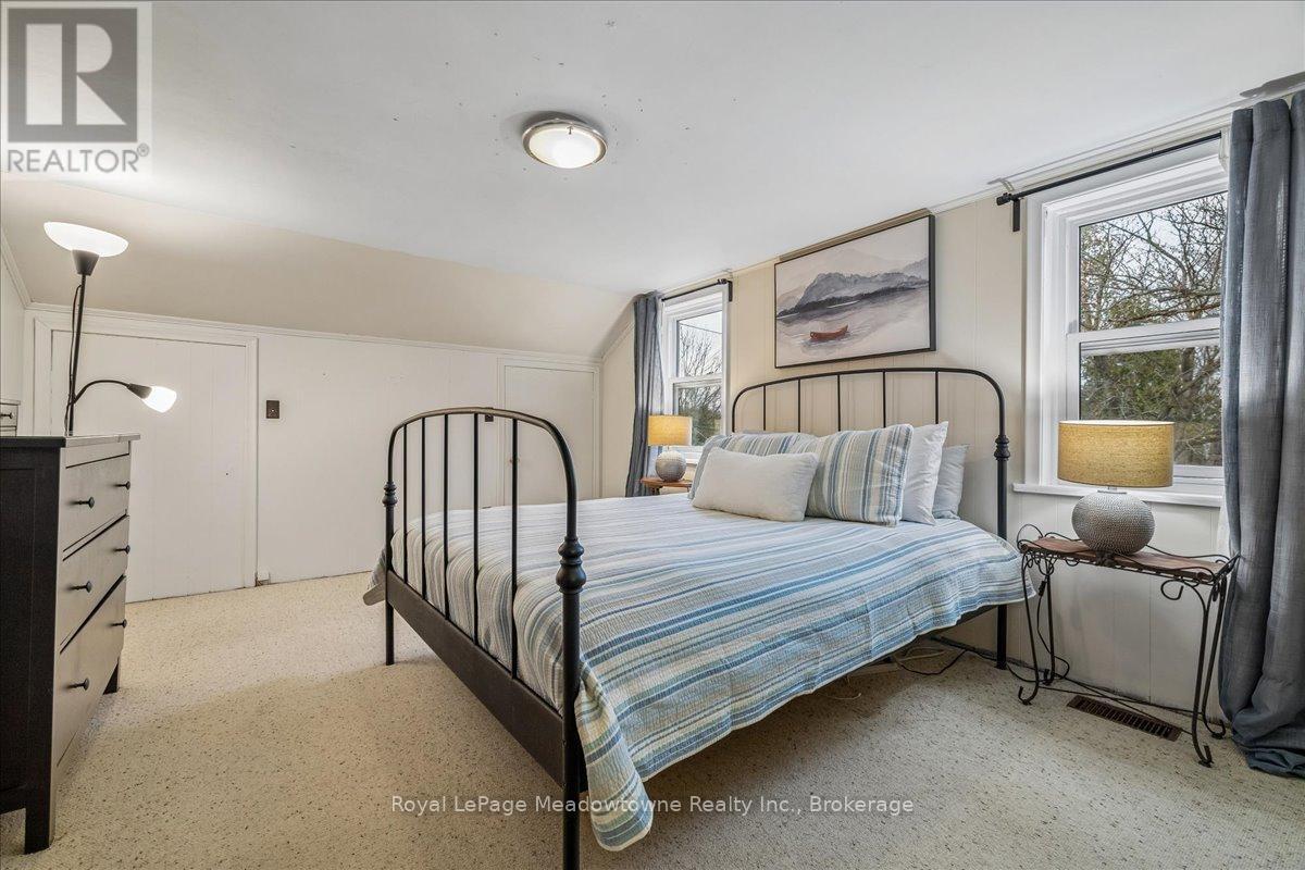 












11024 FIRST LINE

,
Milton (Moffat),




Ontario
L0P1J0

