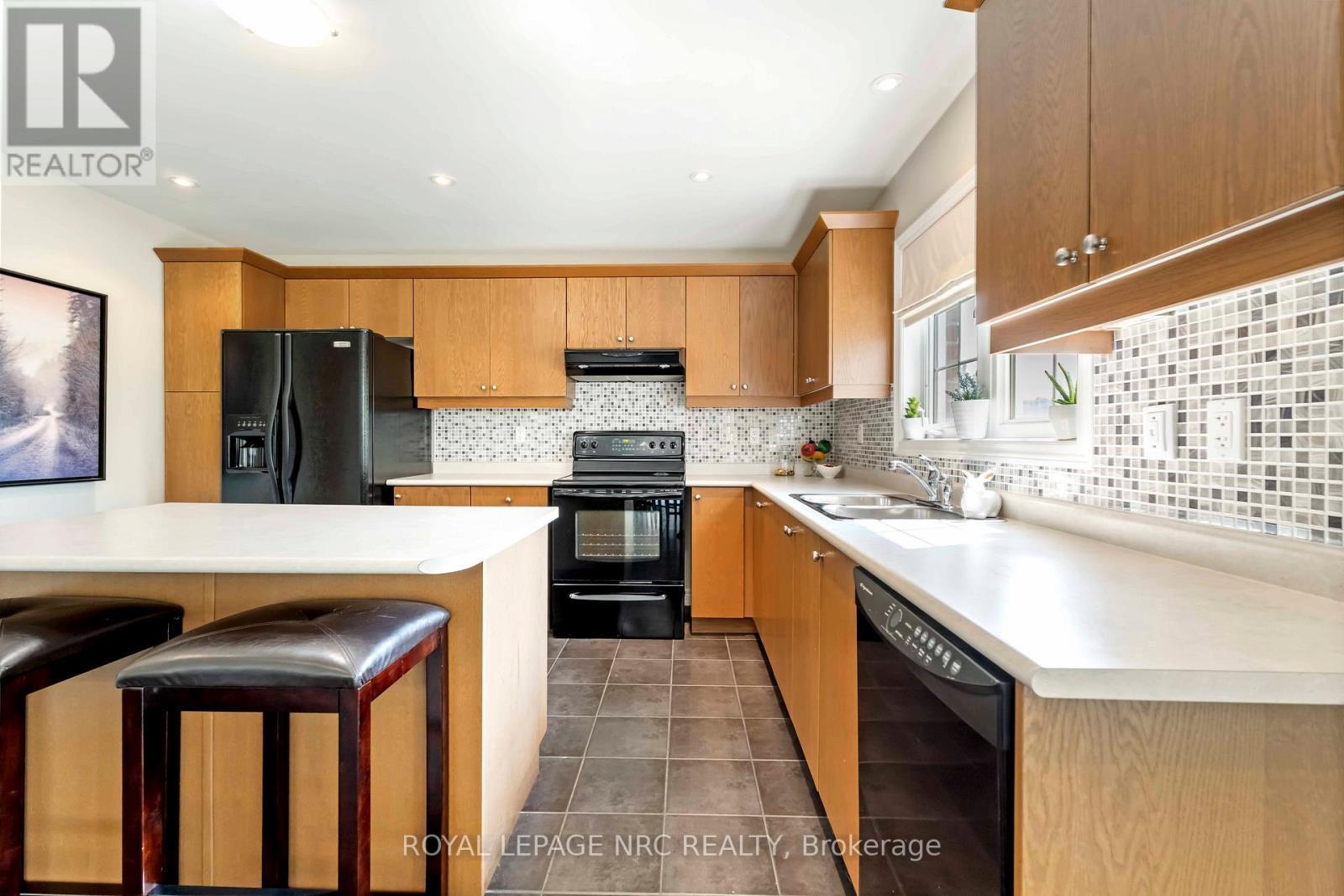 












9115 KUDLAC STREET

,
Niagara Falls (Forestview),




Ontario
L2H0C2


