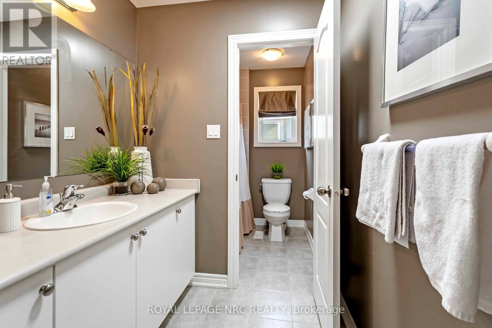 












9115 KUDLAC STREET

,
Niagara Falls (Forestview),




Ontario
L2H0C2

