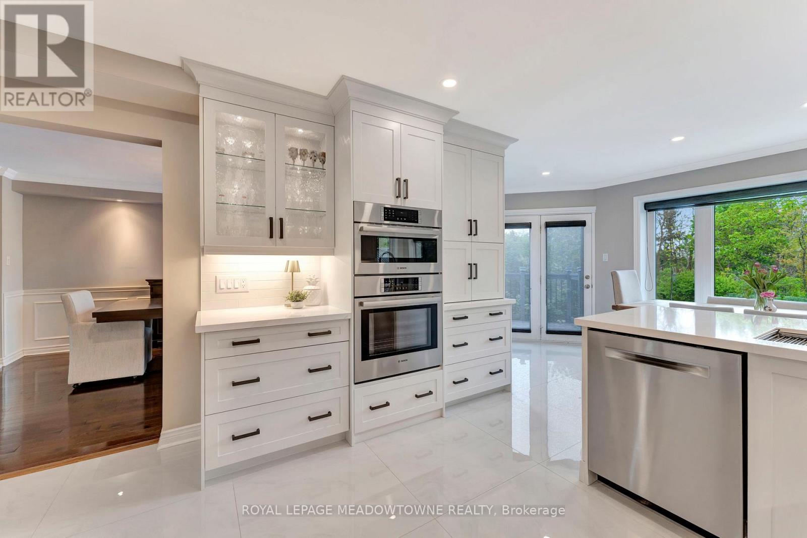 












2008 PEAK PLACE

,
Oakville,




Ontario
L6H5T2

