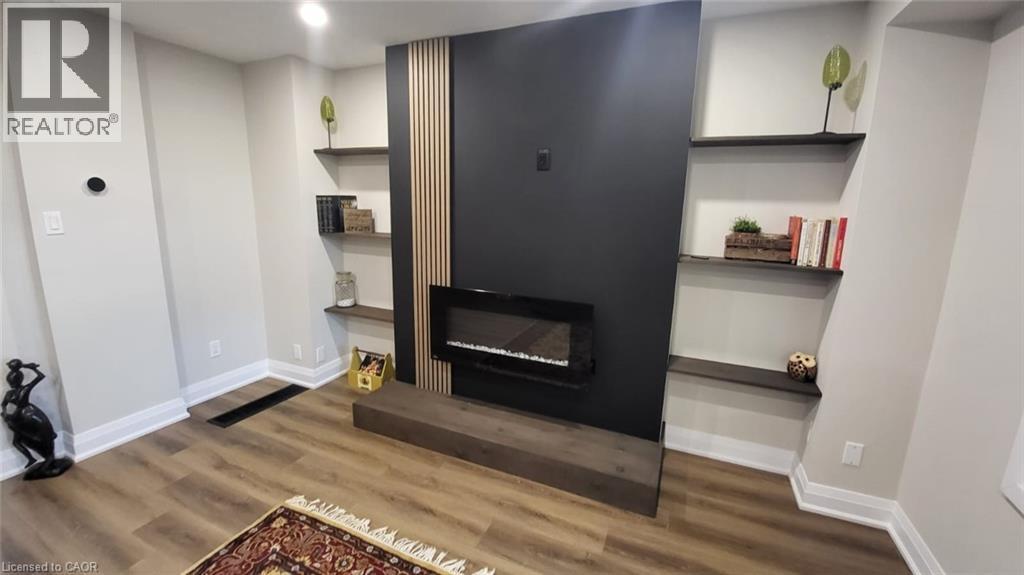 












830 WESTLOCK Road Unit# 38A

,
Mississauga,




Ontario
L5C1K6

