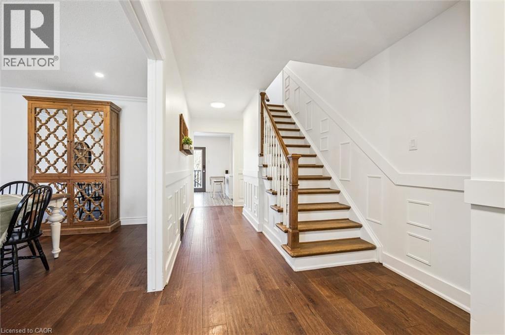 












20 DARBY Road

,
Guelph,




Ontario
N1K1R4

