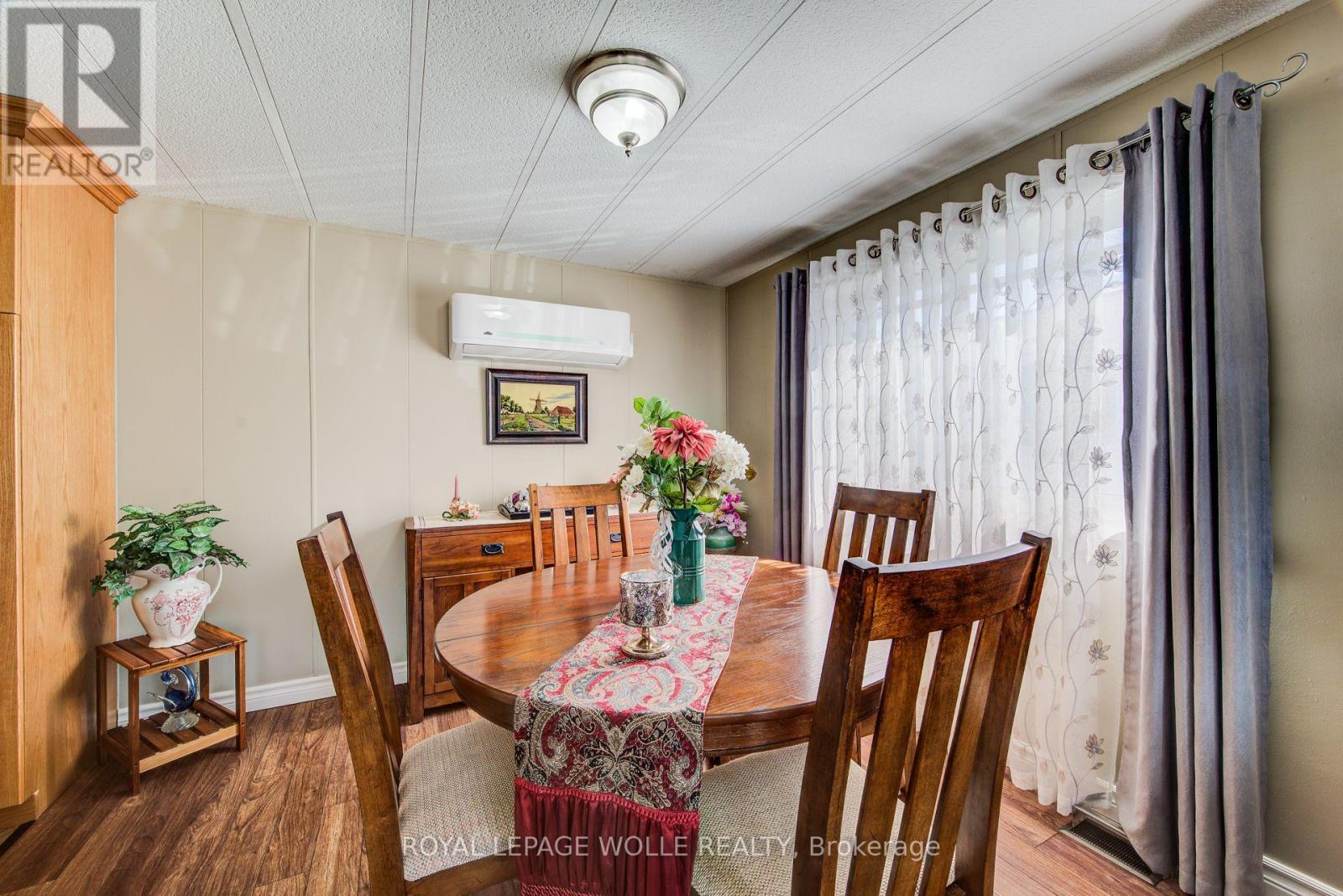 












21 FAIRVIEW CRESCENT

,
North Perth,




Ontario
N4W3G8

