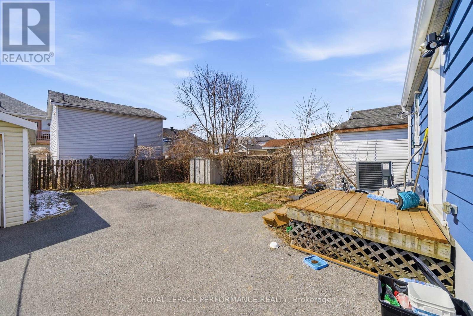 












227 ALICE STREET

,
Cornwall,




Ontario
K6H4R8

