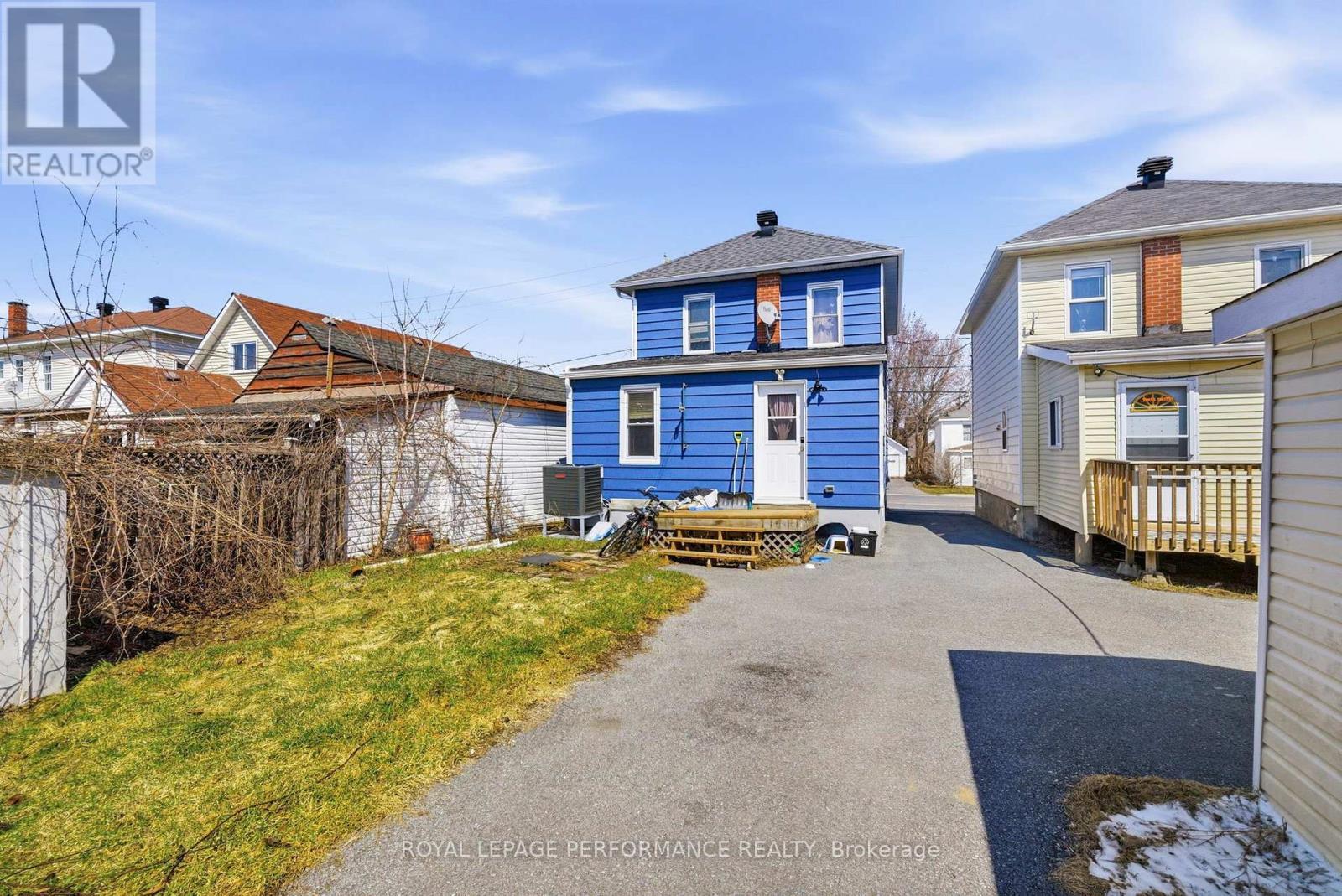 












227 ALICE STREET

,
Cornwall,




Ontario
K6H4R8

