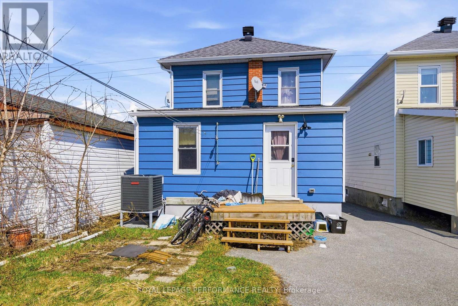 












227 ALICE STREET

,
Cornwall,




Ontario
K6H4R8

