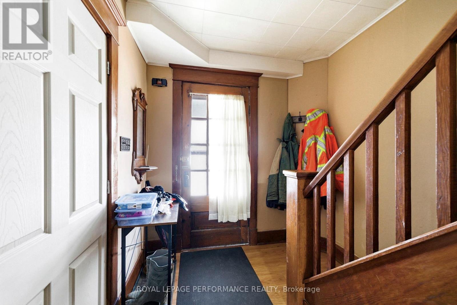 












227 ALICE STREET

,
Cornwall,




Ontario
K6H4R8

