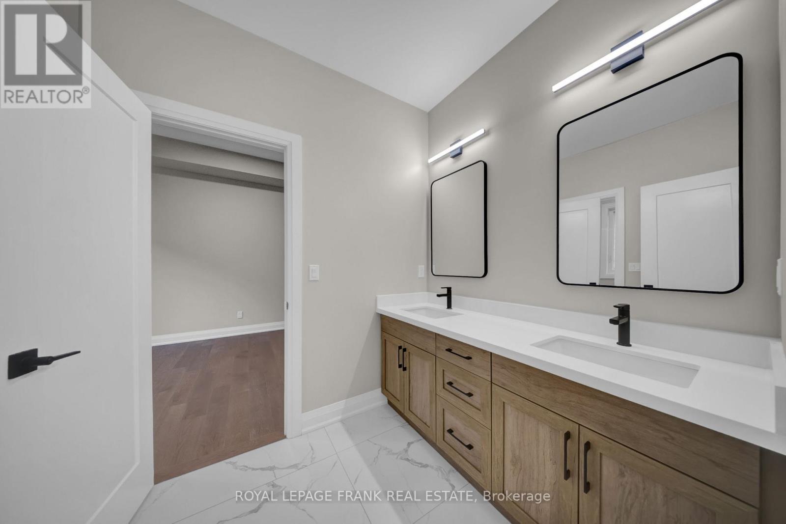 












97 STEINWAY DRIVE

,
Scugog (Port Perry),




Ontario
L9L1V6

