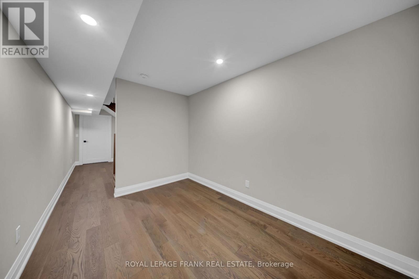












97 STEINWAY DRIVE

,
Scugog (Port Perry),




Ontario
L9L1V6

