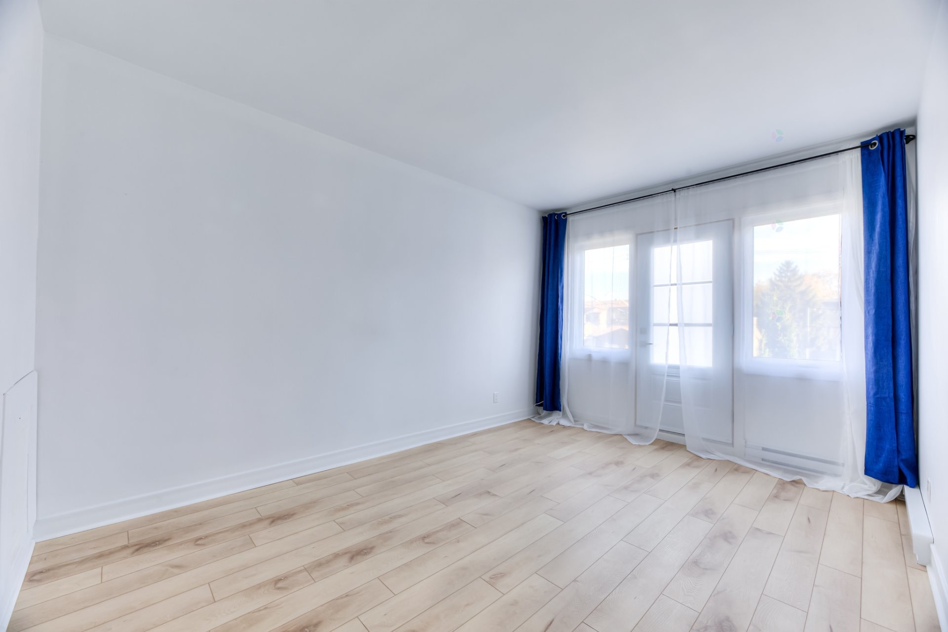 









20


Boul. Goineau

,
Laval (Pont-Viau),




QC
H7G3M7

