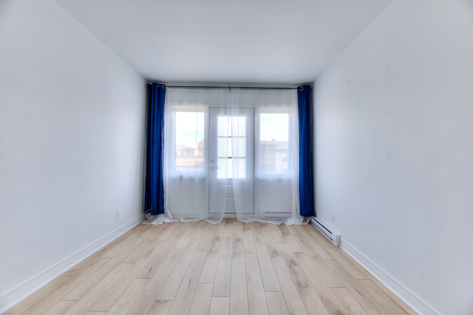 









20


Boul. Goineau

,
Laval (Pont-Viau),




QC
H7G3M7

