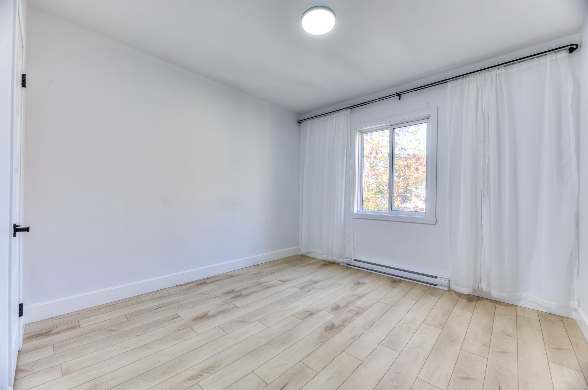 









20


Boul. Goineau

,
Laval (Pont-Viau),




QC
H7G3M7

