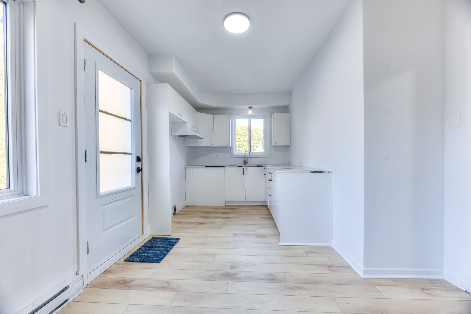 









20


Boul. Goineau

,
Laval (Pont-Viau),




QC
H7G3M7

