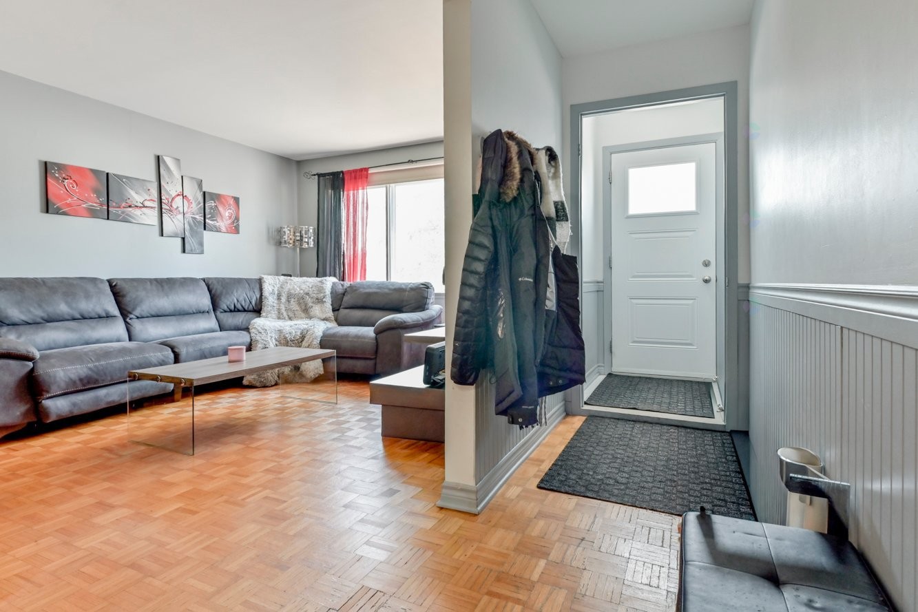 









2985

 - 2989


Rue Belcourt

,
Longueuil (Le Vieux-Longueuil),




QC
J4M1Z9

