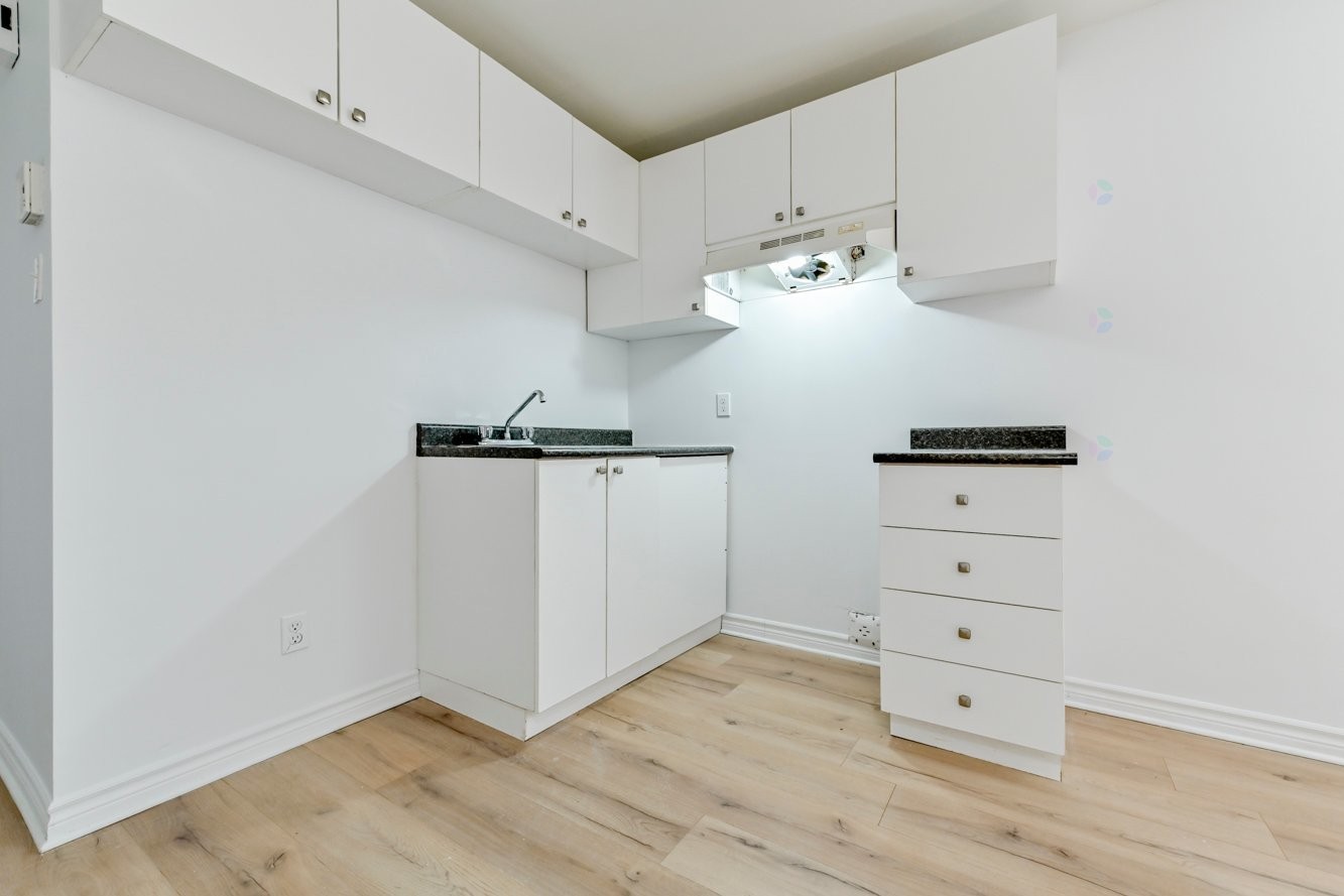 









2985

 - 2989


Rue Belcourt

,
Longueuil (Le Vieux-Longueuil),




QC
J4M1Z9

