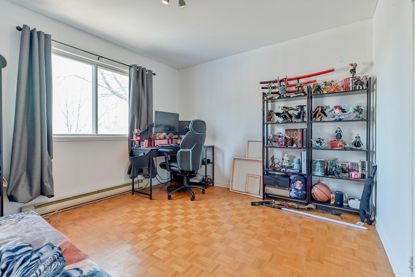 









2985

 - 2989


Rue Belcourt

,
Longueuil (Le Vieux-Longueuil),




QC
J4M1Z9

