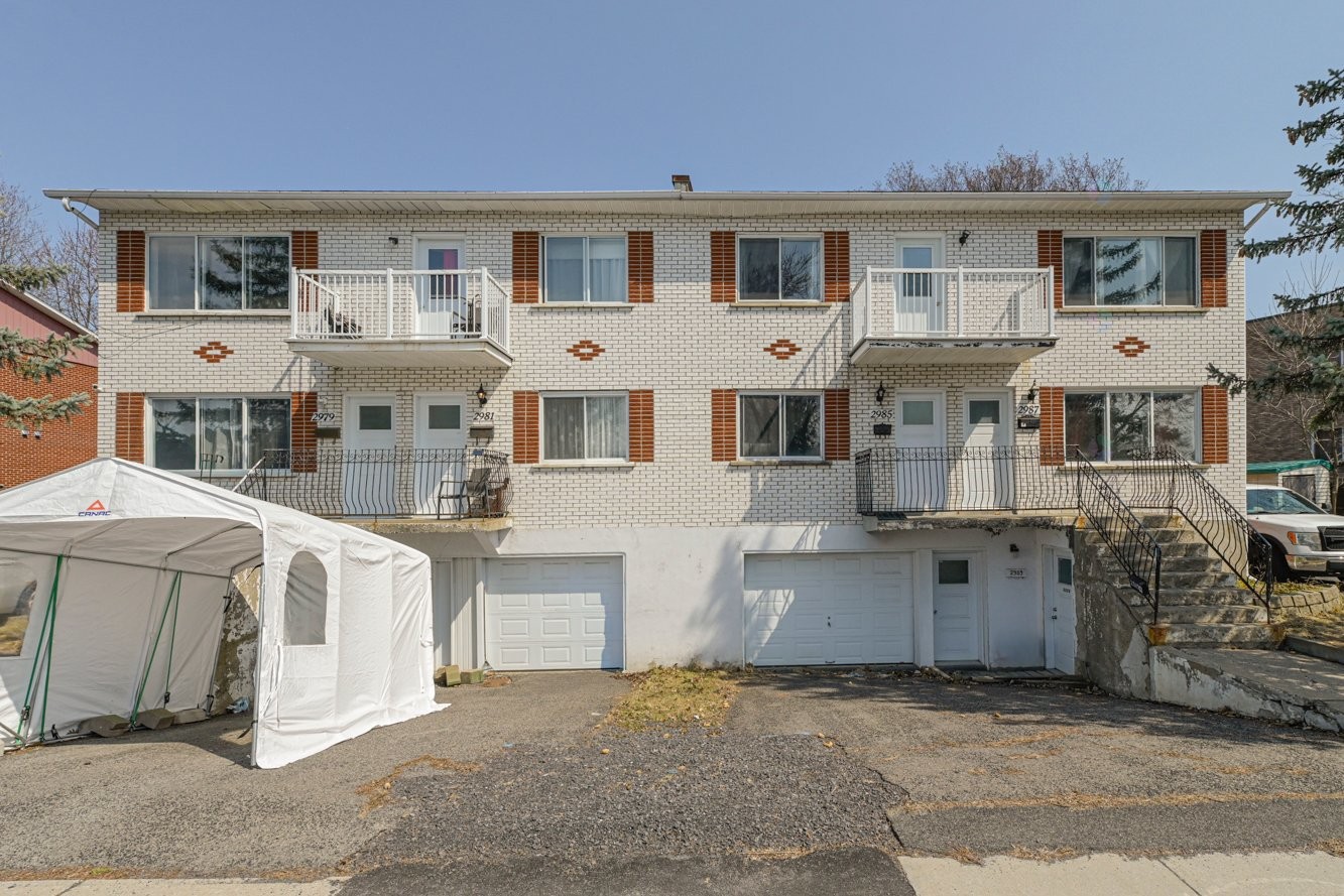 









2985

 - 2989


Rue Belcourt

,
Longueuil (Le Vieux-Longueuil),




QC
J4M1Z9

