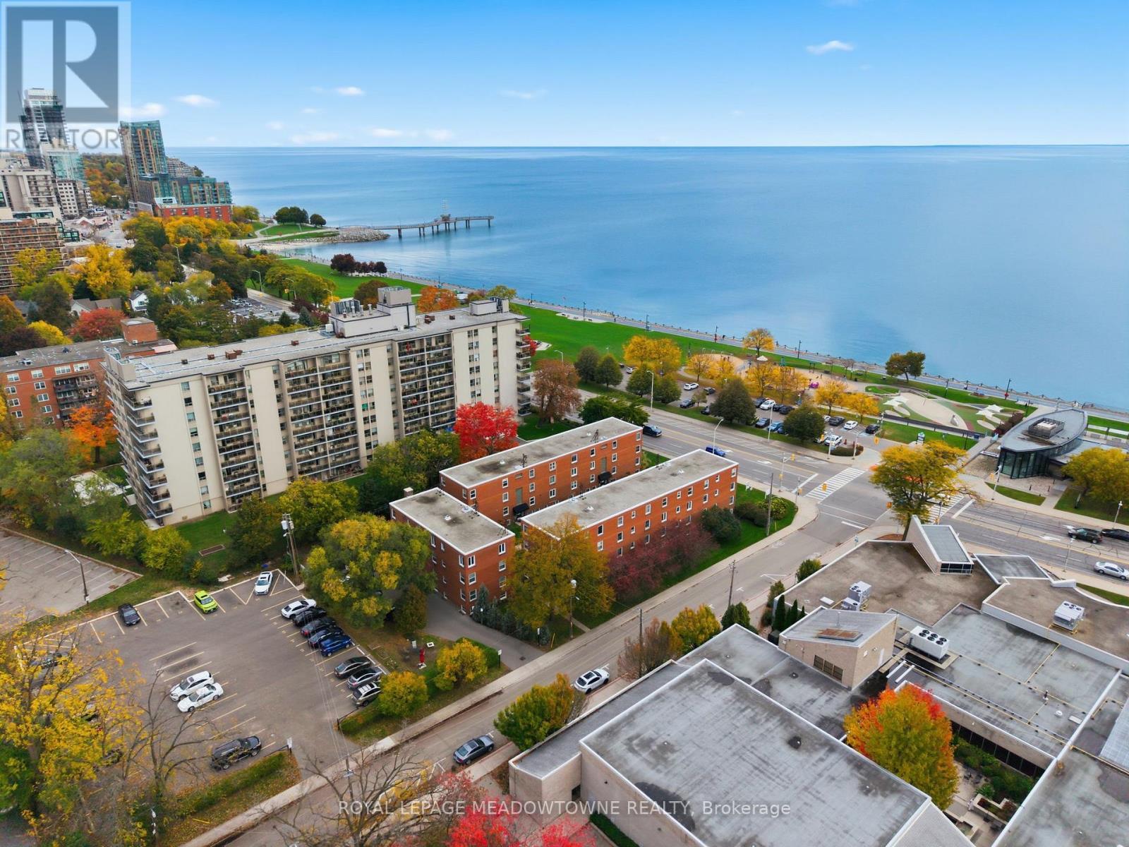 












15 - 1351 LAKESHORE ROAD

,
Burlington,




Ontario
L7S1B1

