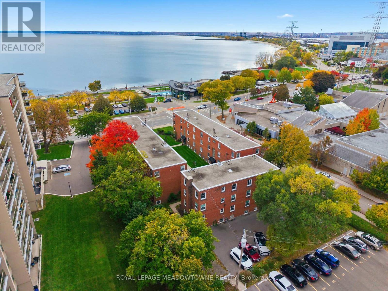












15 - 1351 LAKESHORE ROAD

,
Burlington,




Ontario
L7S1B1

