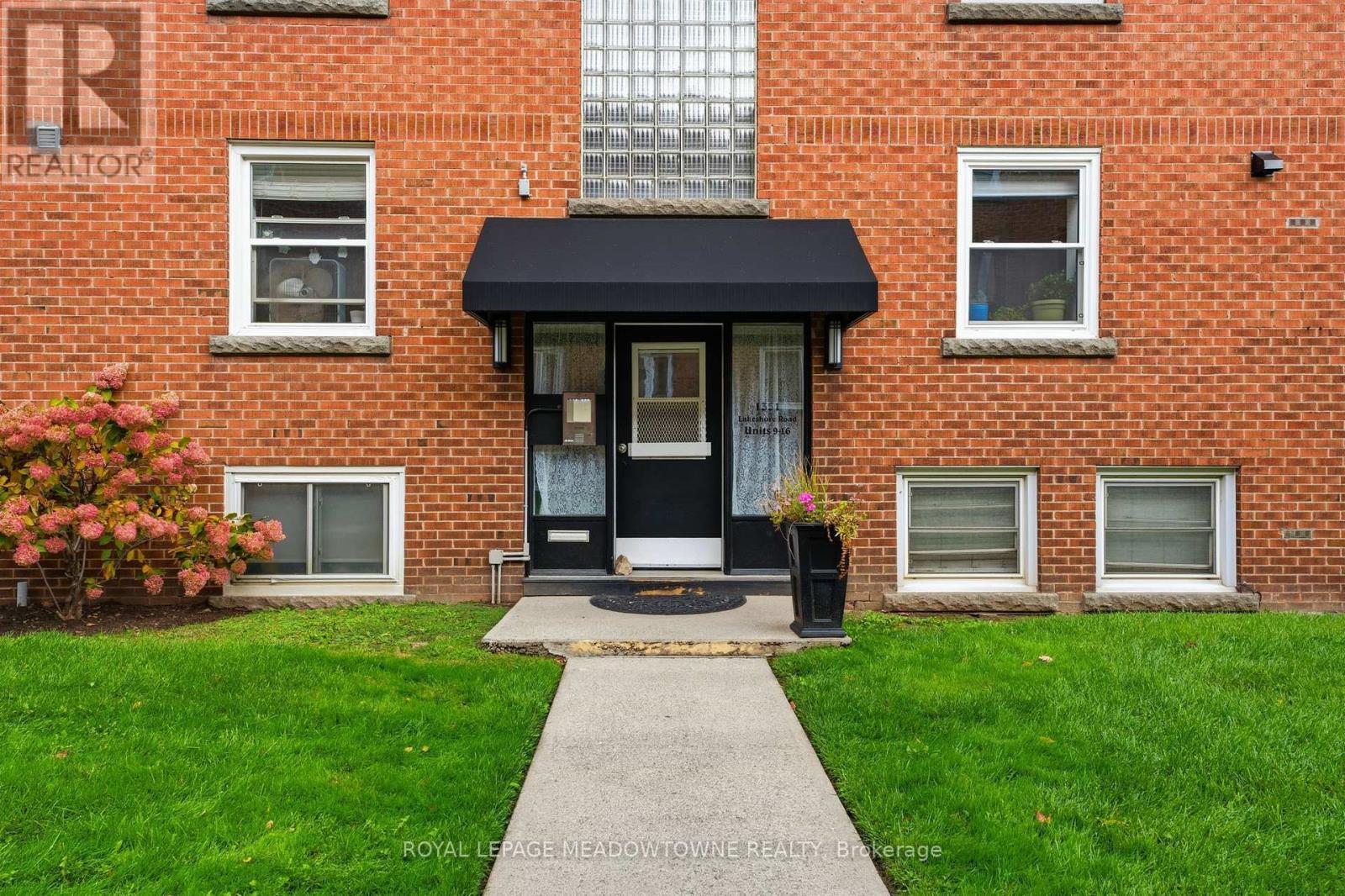 












15 - 1351 LAKESHORE ROAD

,
Burlington,




Ontario
L7S1B1

