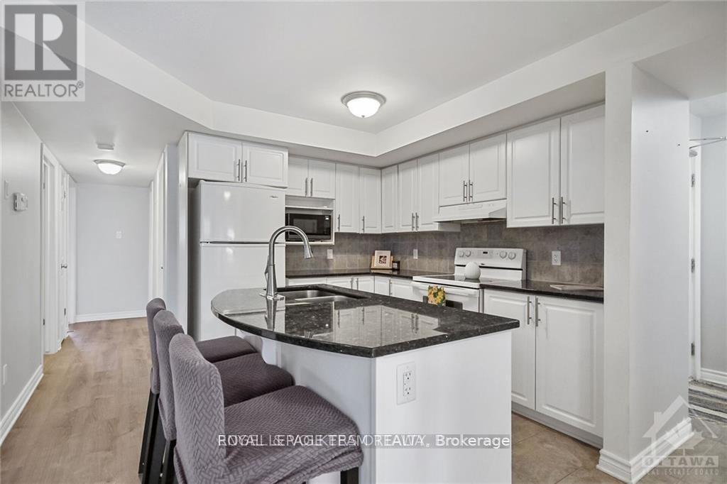 












2 - 46 BARNSTONE DRIVE

,
Ottawa,




Ontario
K2G4R6

