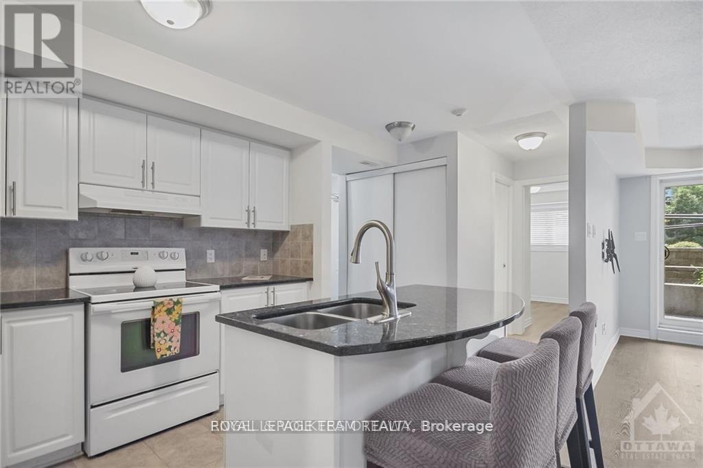 












2 - 46 BARNSTONE DRIVE

,
Ottawa,




Ontario
K2G4R6

