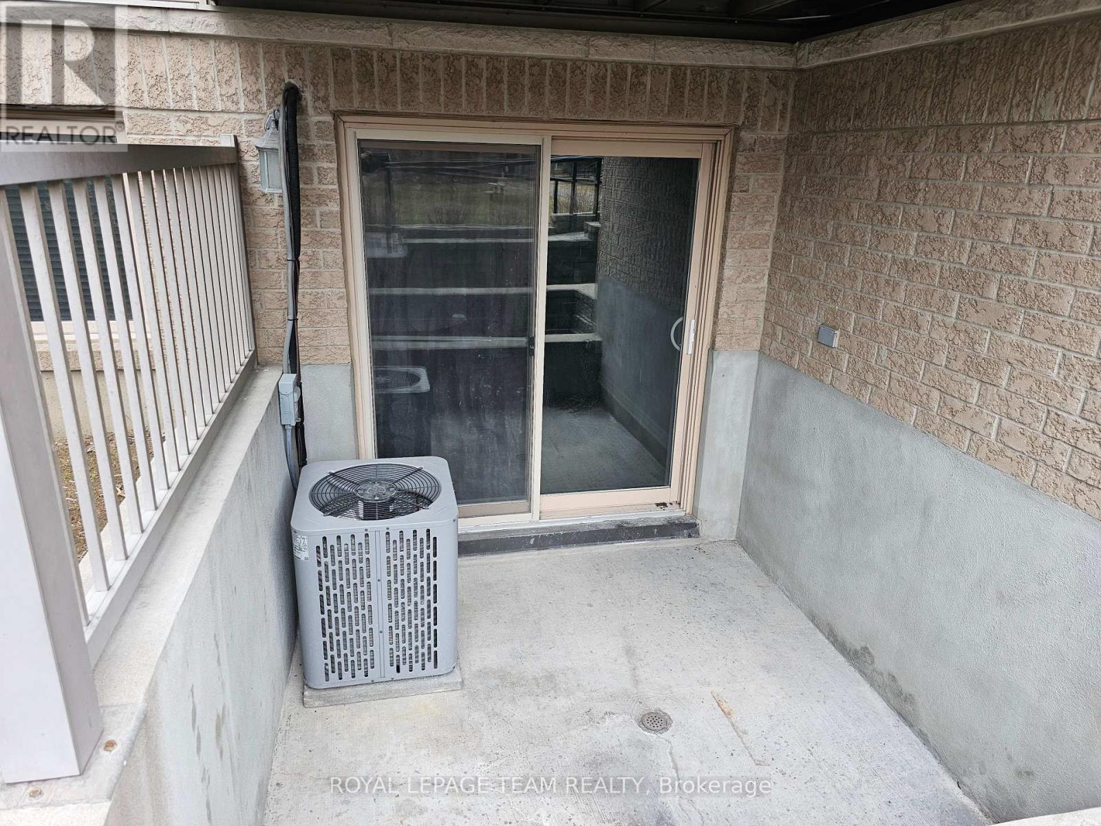 












2 - 46 BARNSTONE DRIVE

,
Ottawa,




Ontario
K2G4R6

