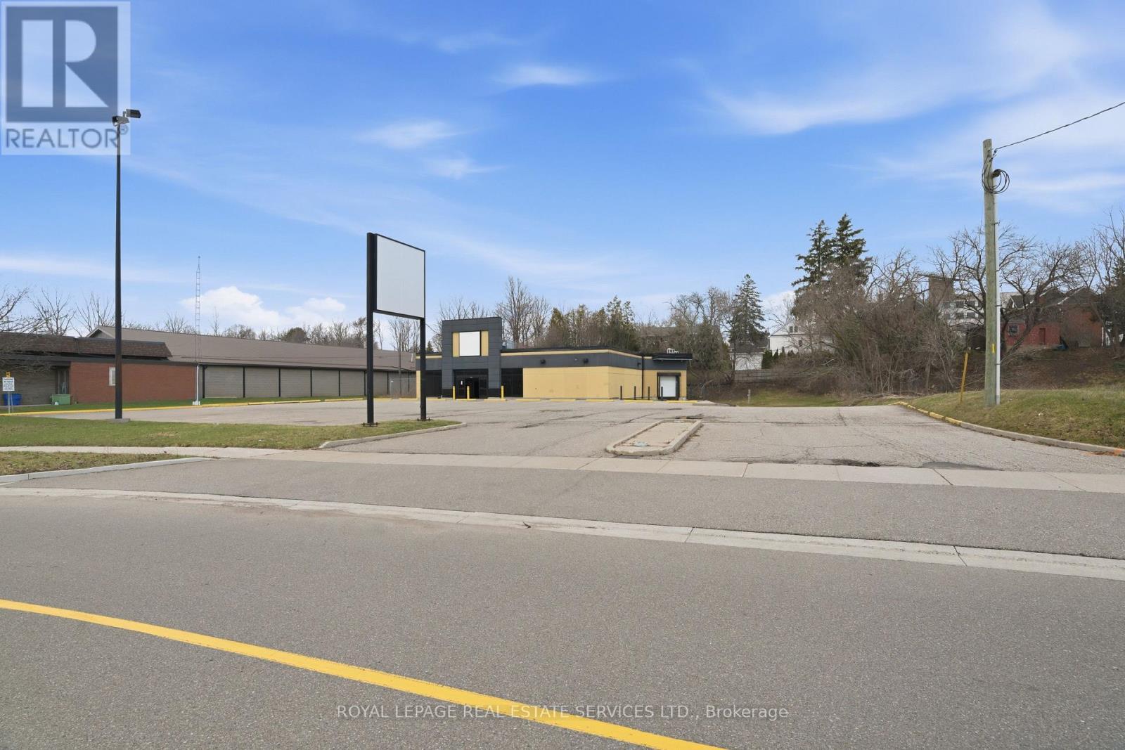 












51 MILLSIDE DRIVE

,
Milton,




Ontario
L9T1S8

