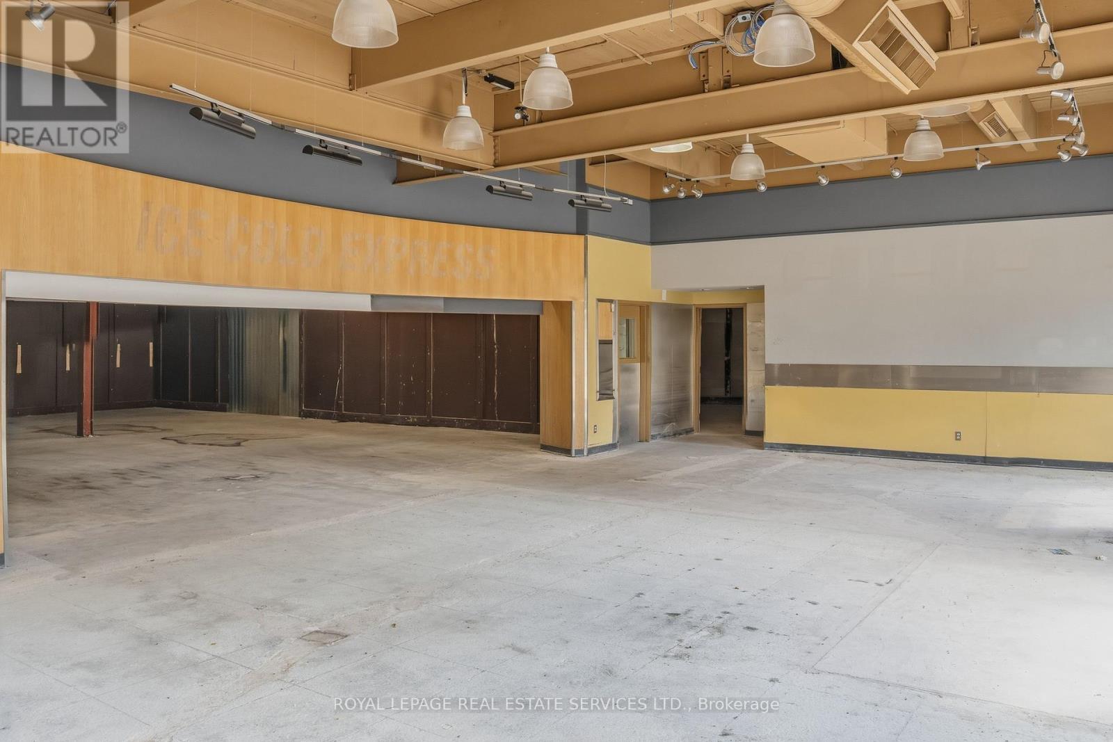 












51 MILLSIDE DRIVE

,
Milton,




Ontario
L9T1S8

