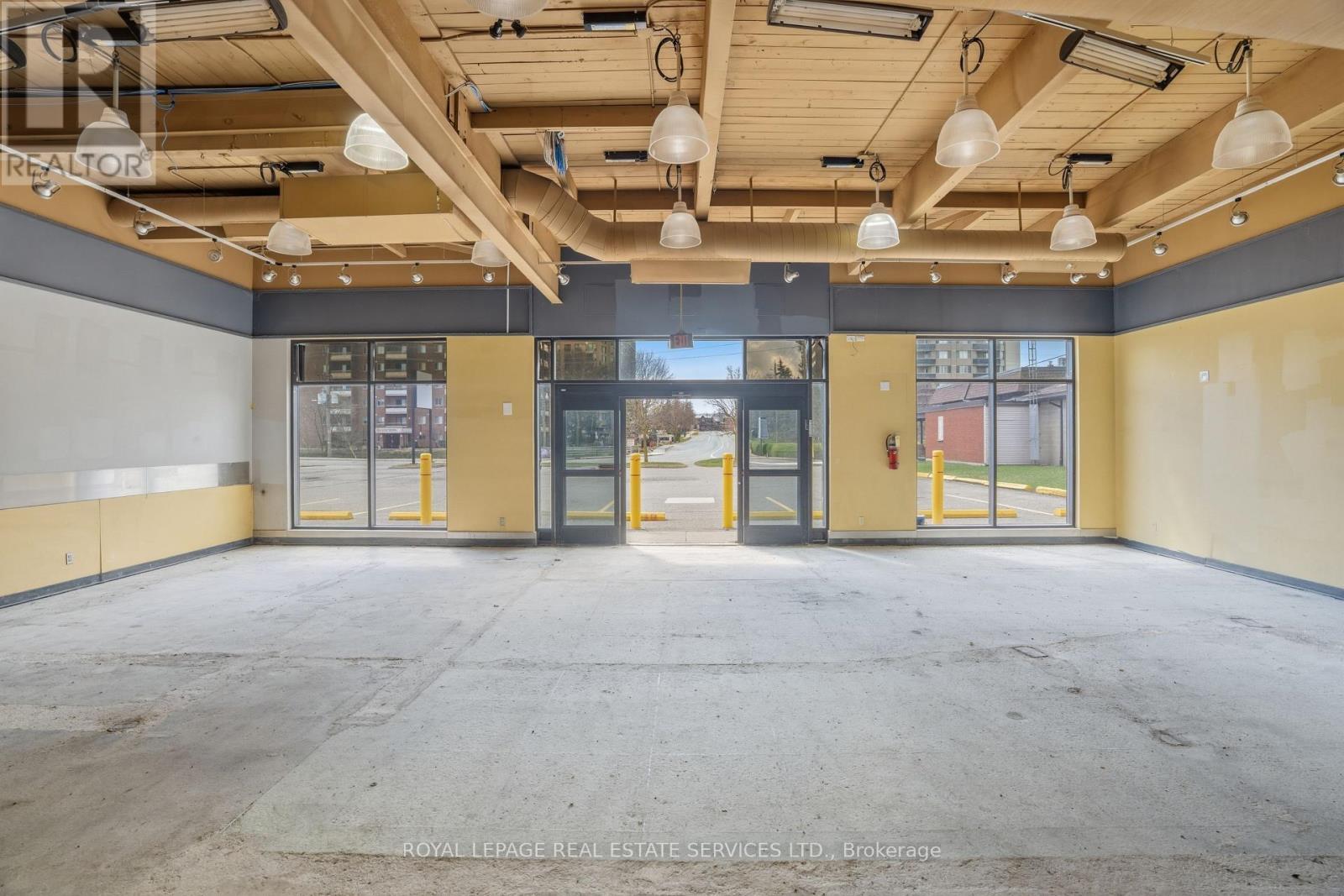 












51 MILLSIDE DRIVE

,
Milton,




Ontario
L9T1S8

