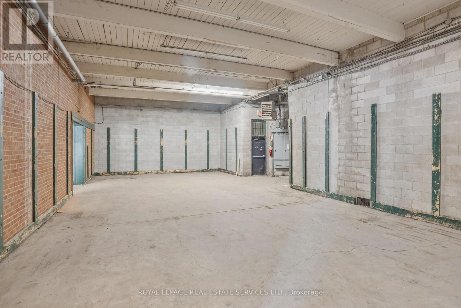 












51 MILLSIDE DRIVE

,
Milton,




Ontario
L9T1S8

