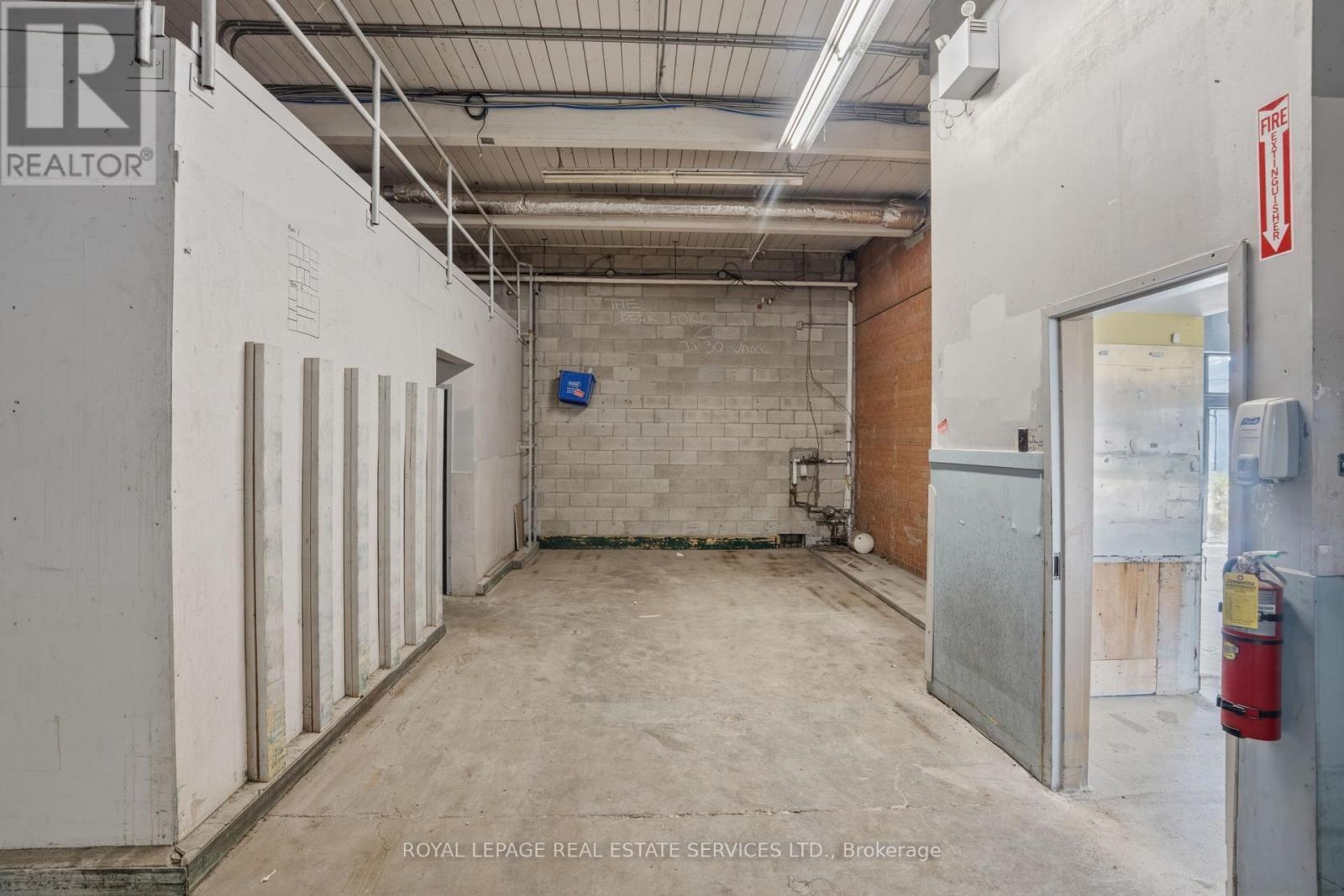 












51 MILLSIDE DRIVE

,
Milton,




Ontario
L9T1S8

