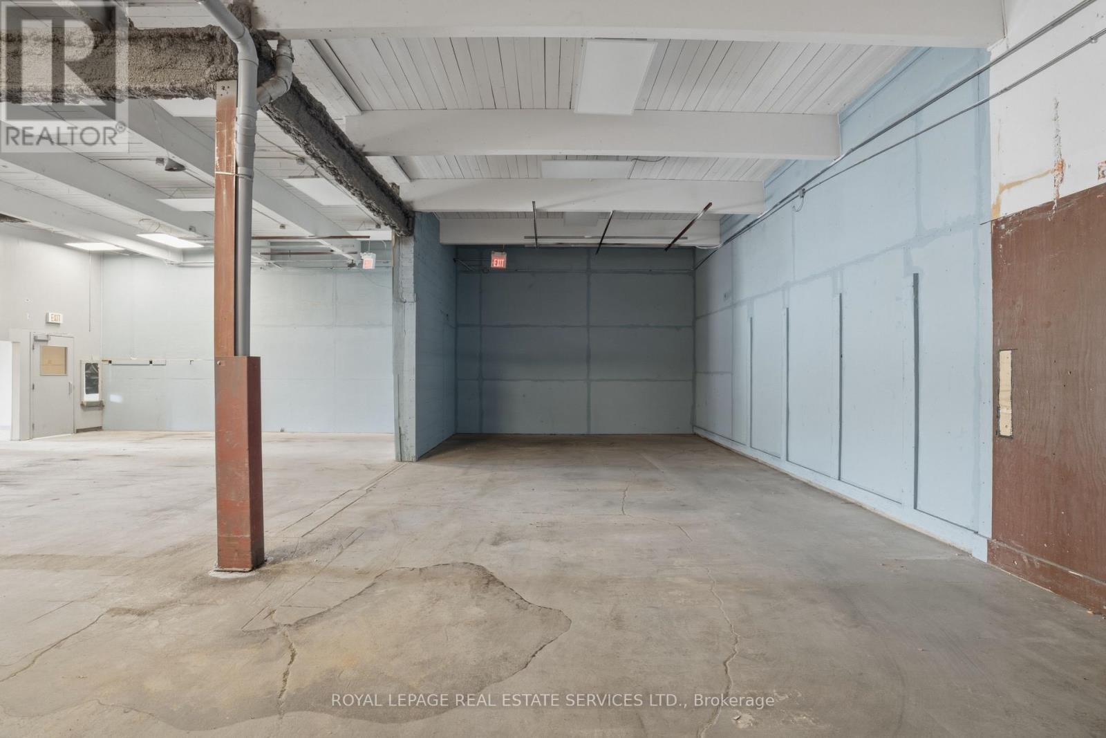 












51 MILLSIDE DRIVE

,
Milton,




Ontario
L9T1S8

