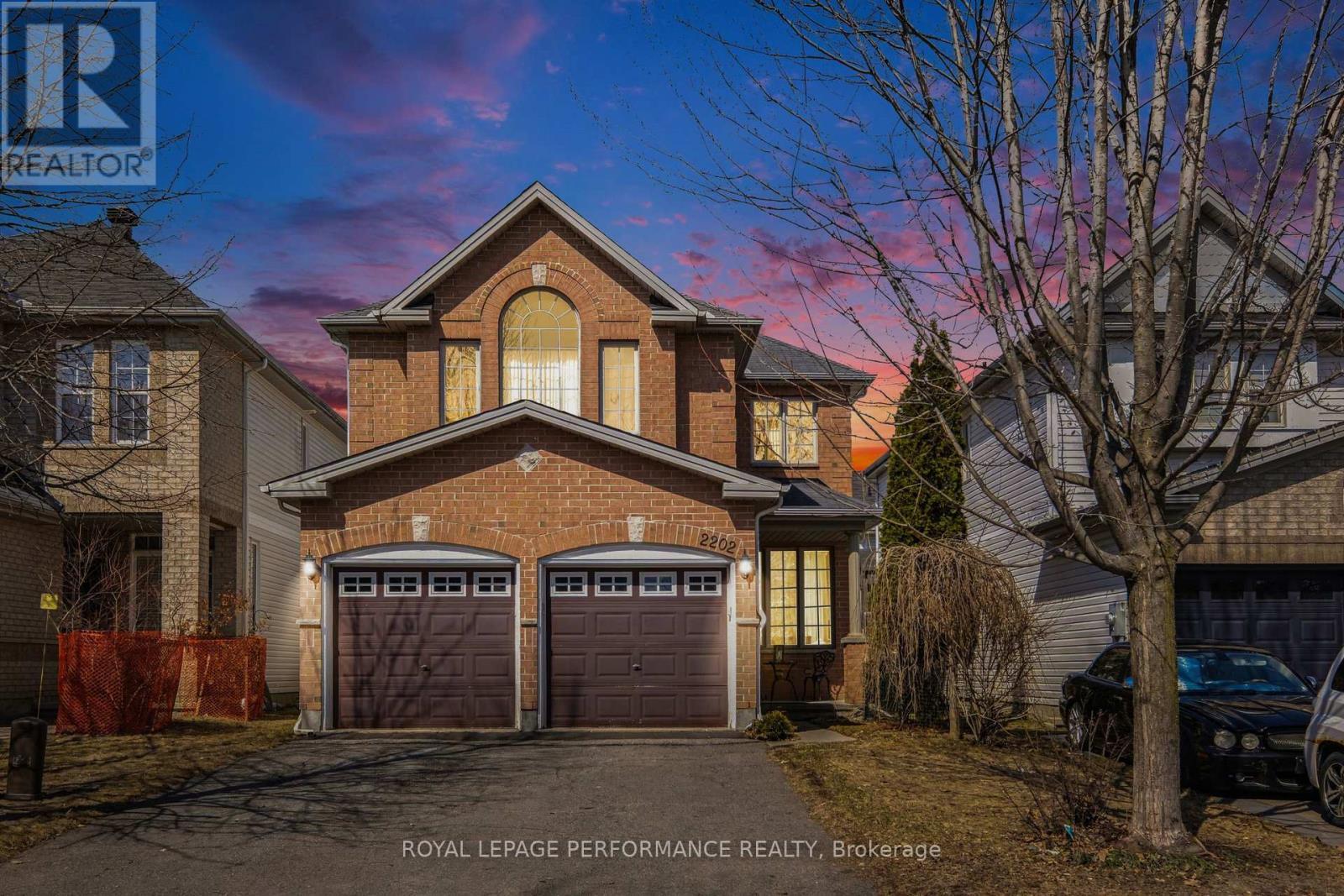 












2202 CLENDENAN CRESCENT

,
Ottawa,




Ontario
K4A4S8

