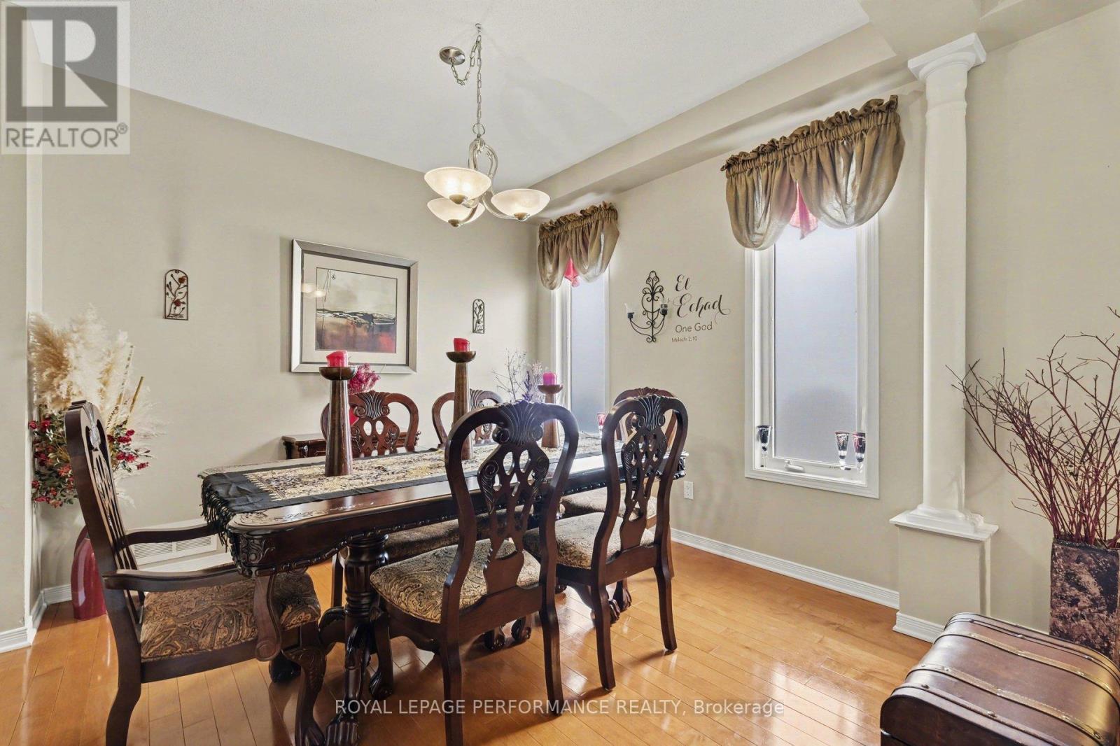 












2202 CLENDENAN CRESCENT

,
Ottawa,




Ontario
K4A4S8

