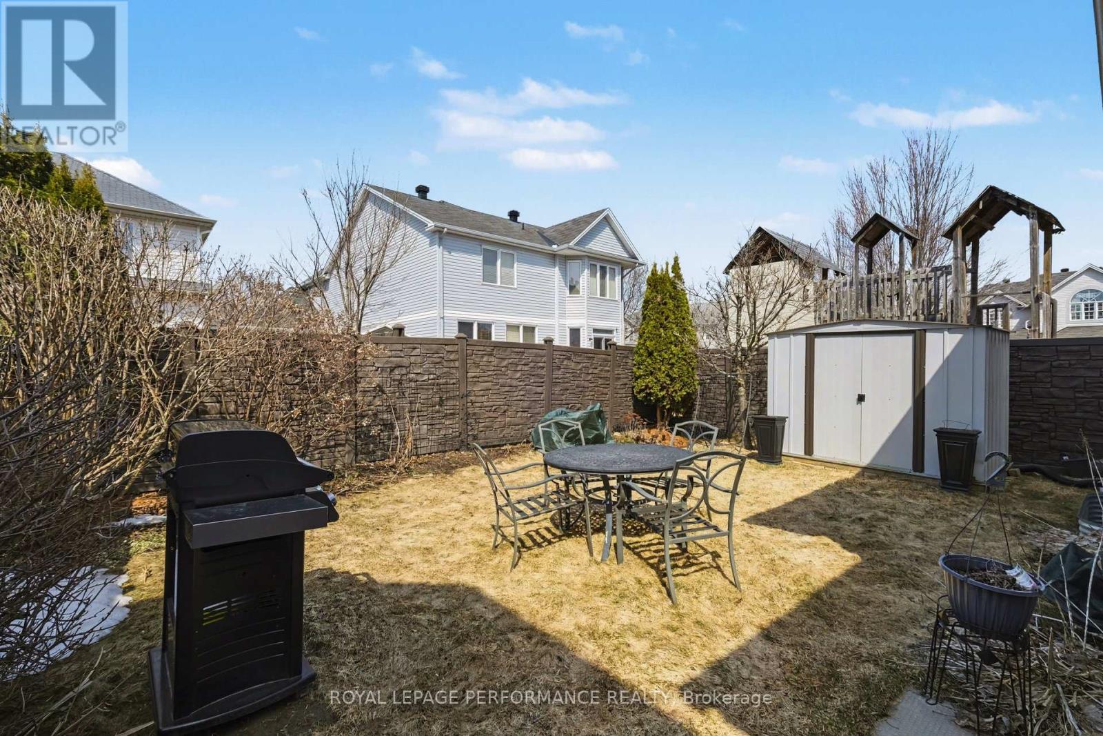 












2202 CLENDENAN CRESCENT

,
Ottawa,




Ontario
K4A4S8


