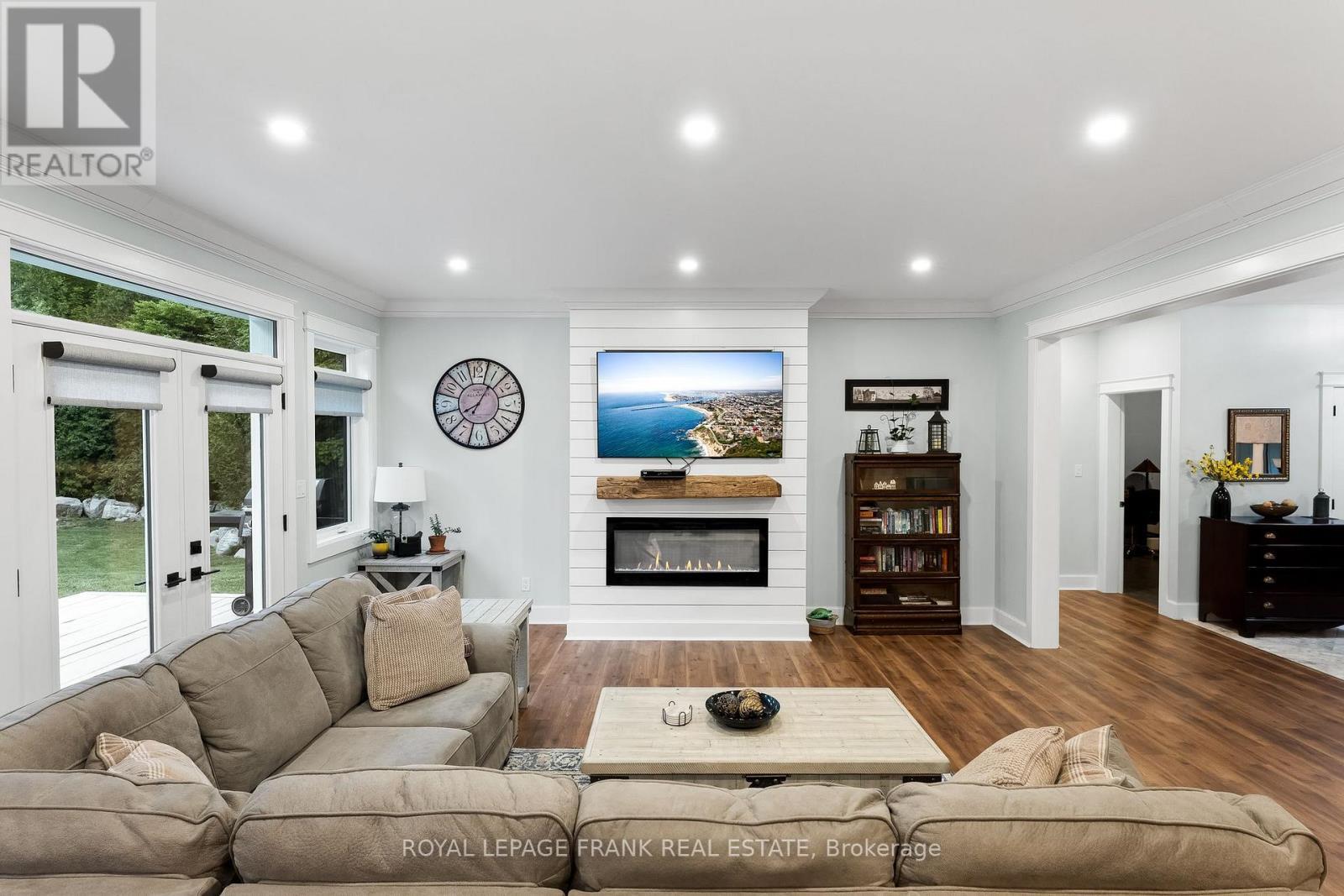 












975 RAY ROAD

,
Centre Hastings,




Ontario
K0K2K0

