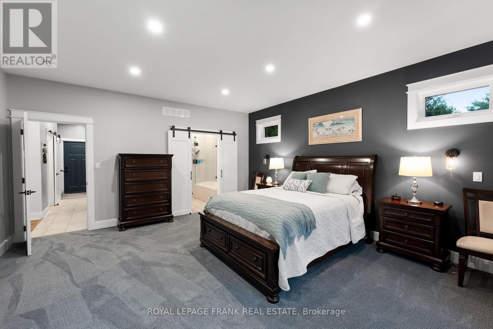 












975 RAY ROAD

,
Centre Hastings,




Ontario
K0K2K0


