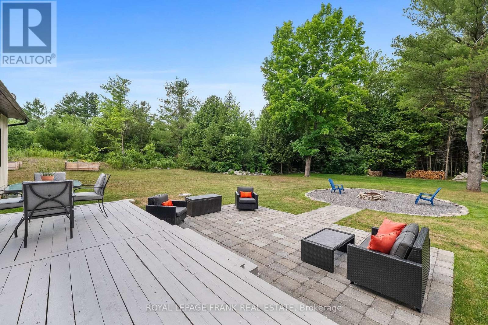 












975 RAY ROAD

,
Centre Hastings,




Ontario
K0K2K0


