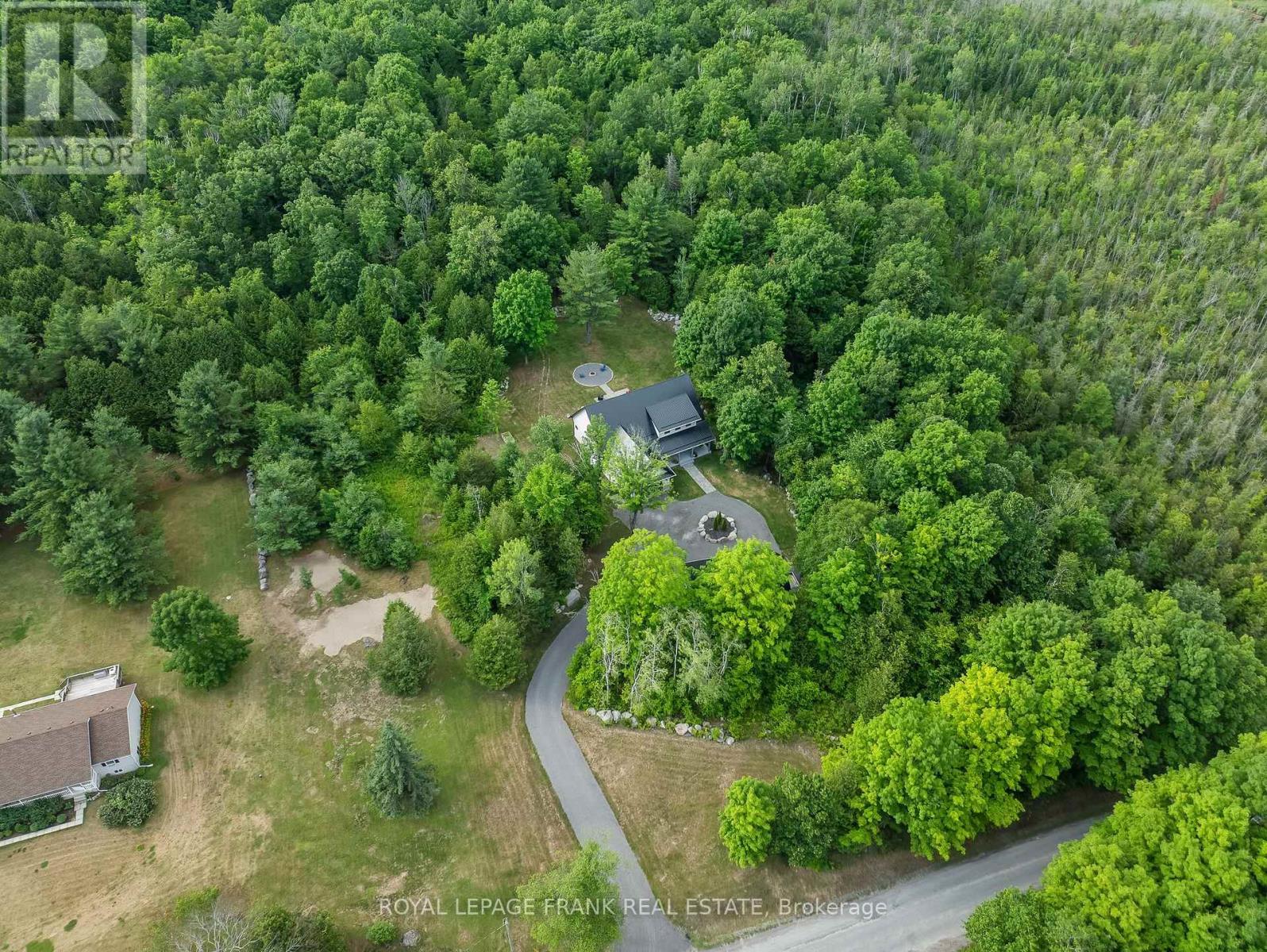 












975 RAY ROAD

,
Centre Hastings,




Ontario
K0K2K0

