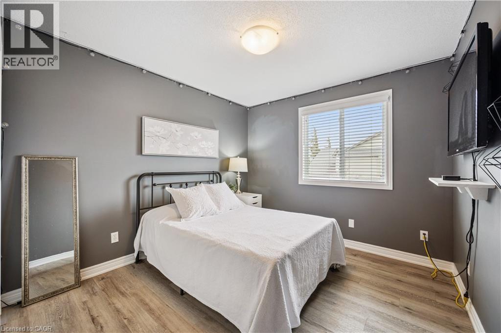












111 MUSCOVEY Drive

,
Elmira,




Ontario
N3B3P7

