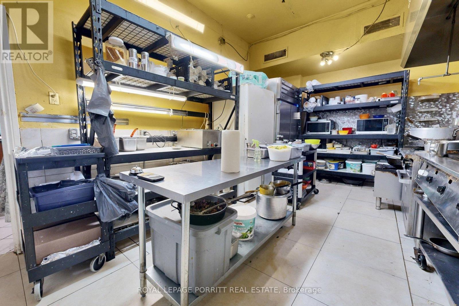 












2633 EGLINTON AVENUE E

,
Toronto,




Ontario
M1K2S2

