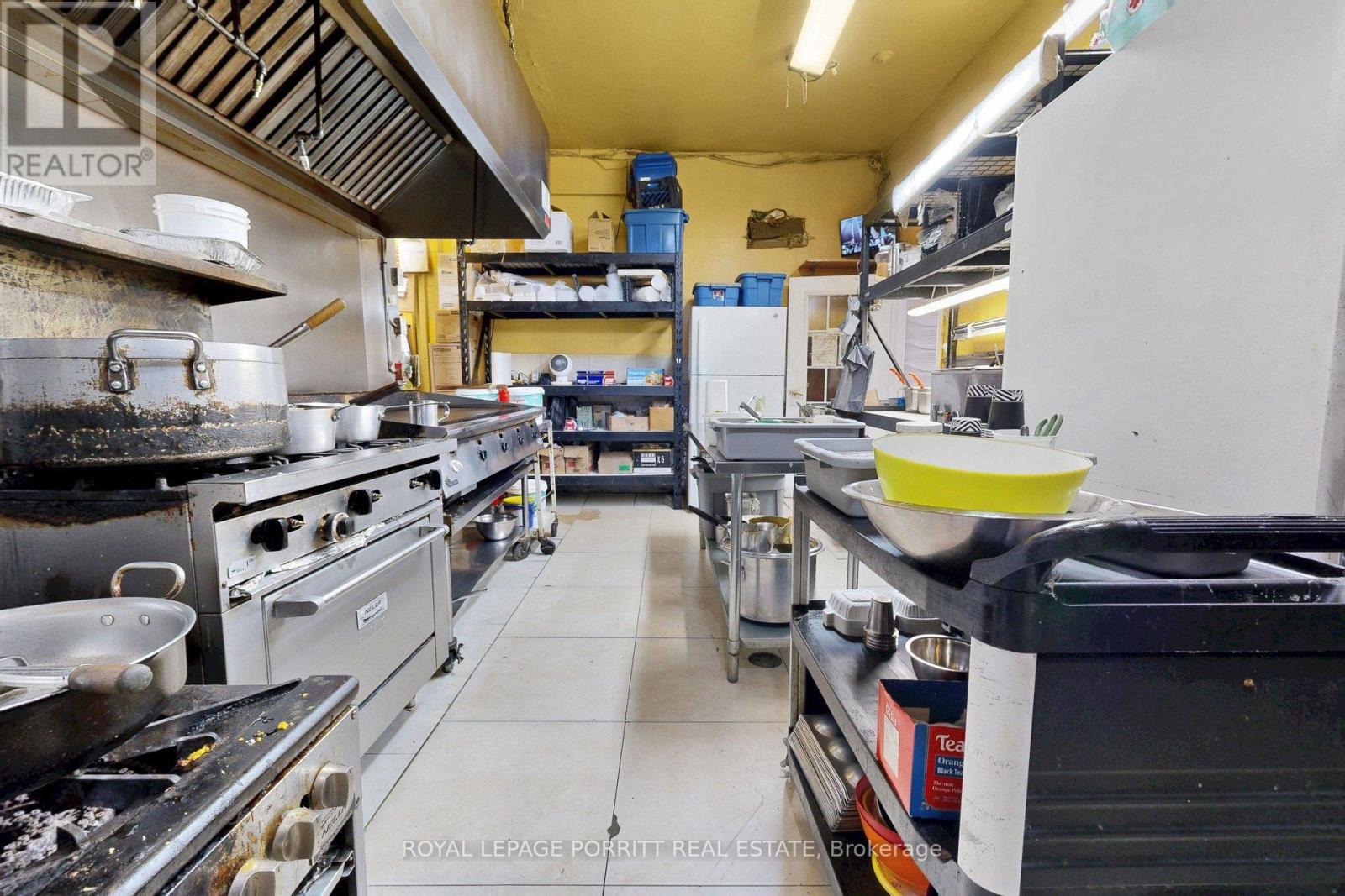 












2633 EGLINTON AVENUE E

,
Toronto,




Ontario
M1K2S2

