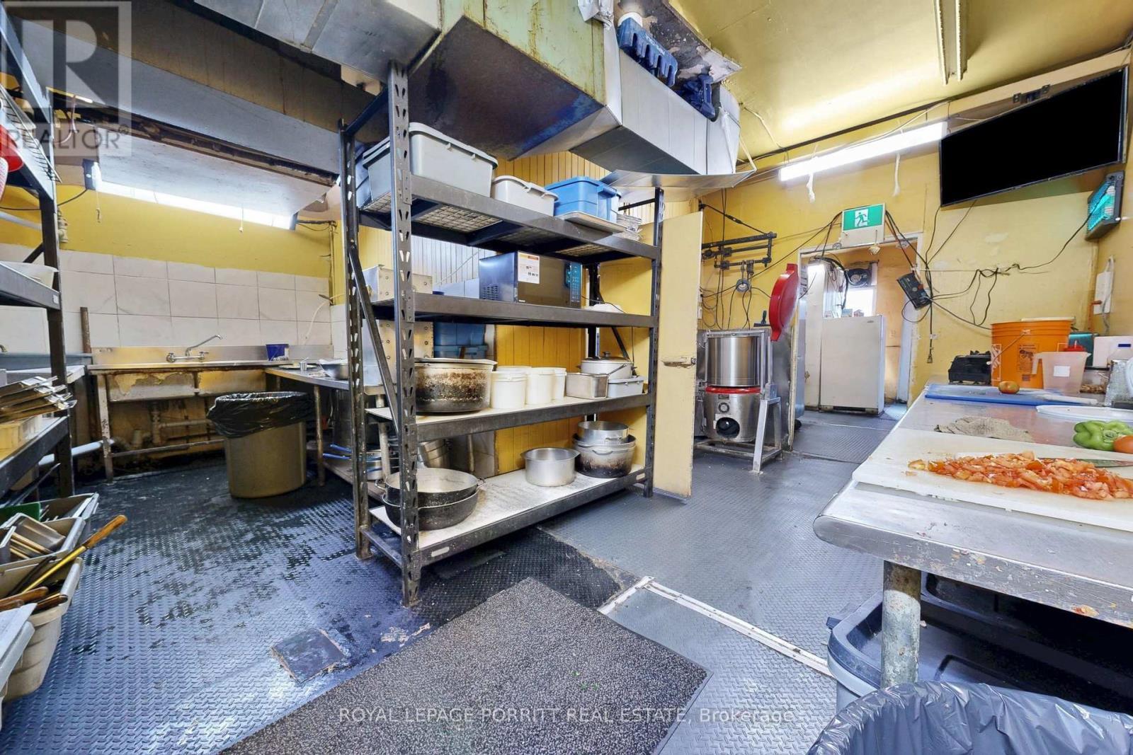 












2633 EGLINTON AVENUE E

,
Toronto,




Ontario
M1K2S2

