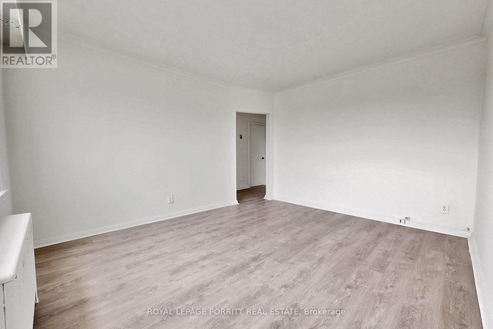 












2633 EGLINTON AVENUE E

,
Toronto,




Ontario
M1K2S2

