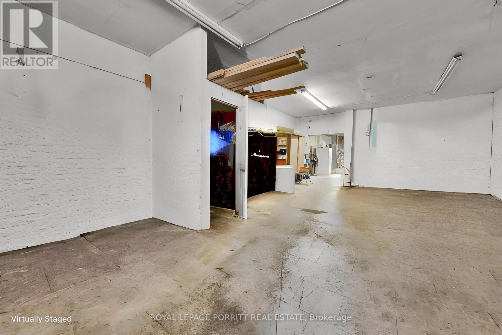 












2633 EGLINTON AVENUE E

,
Toronto,




Ontario
M1K2S2

