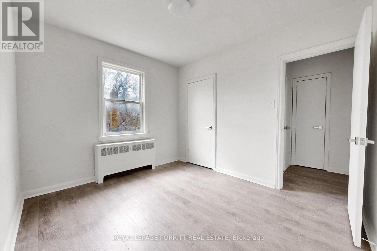 












2633 EGLINTON AVENUE E

,
Toronto,




Ontario
M1K2S2

