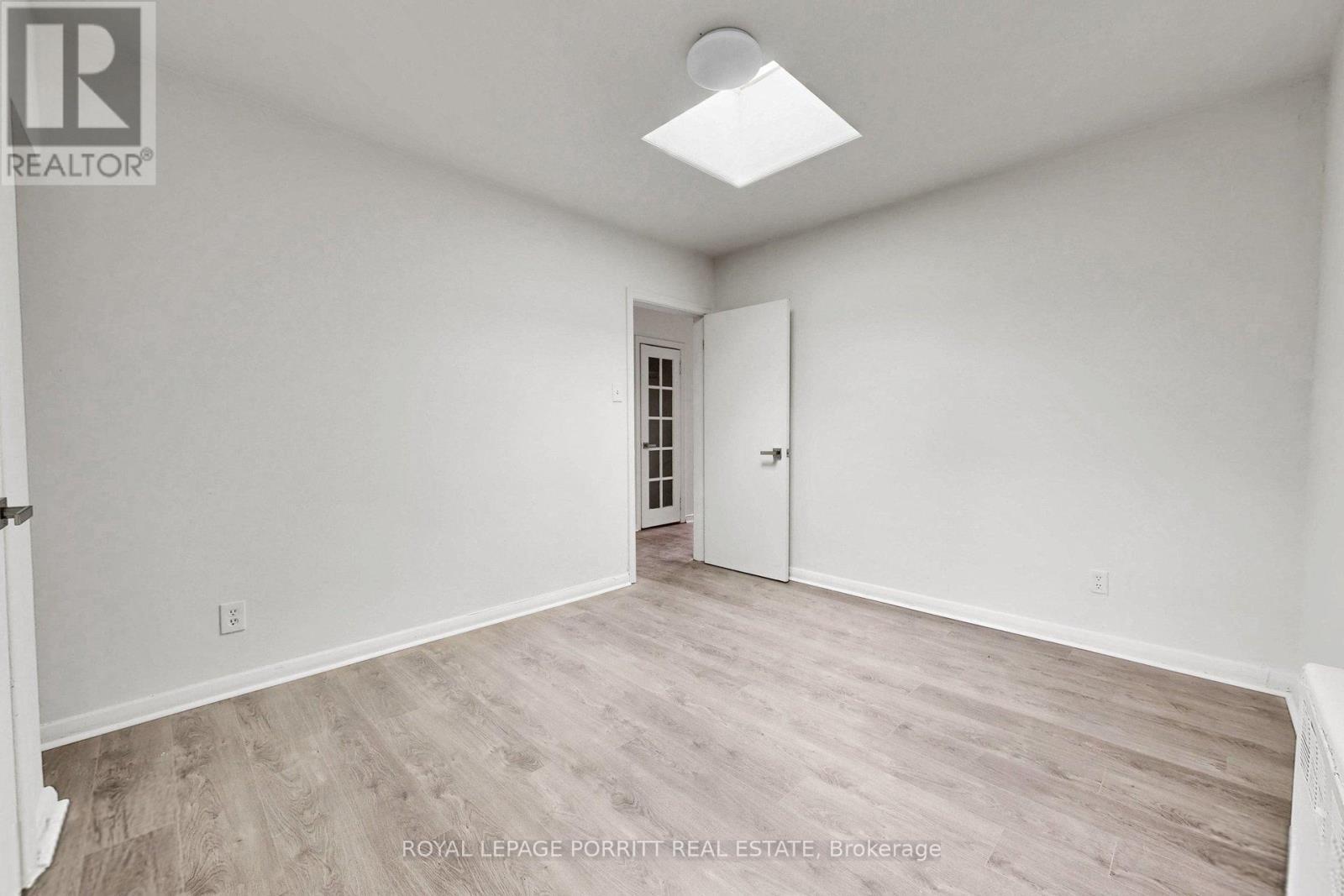 












2633 EGLINTON AVENUE E

,
Toronto,




Ontario
M1K2S2

