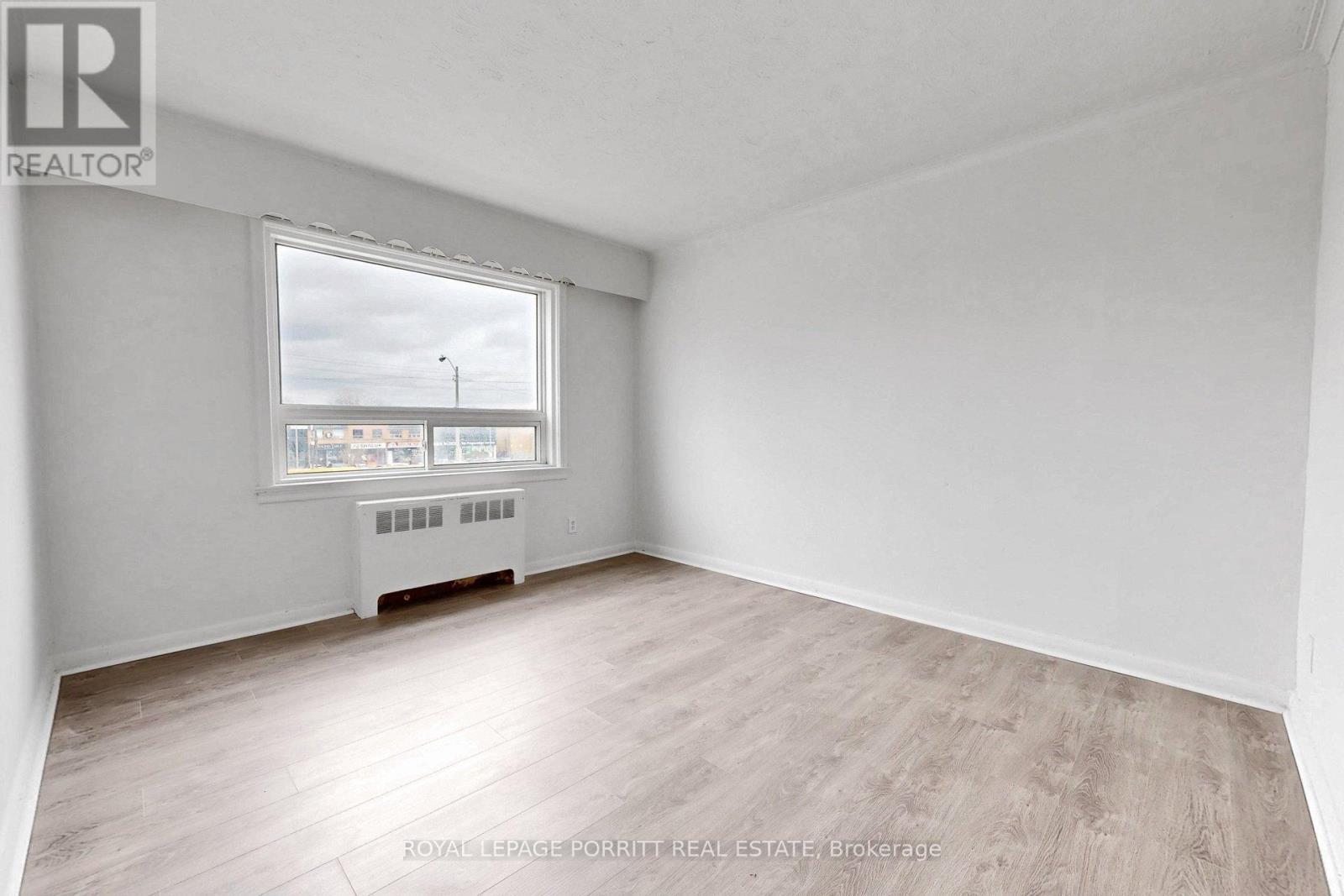 












2633 EGLINTON AVENUE E

,
Toronto,




Ontario
M1K2S2

