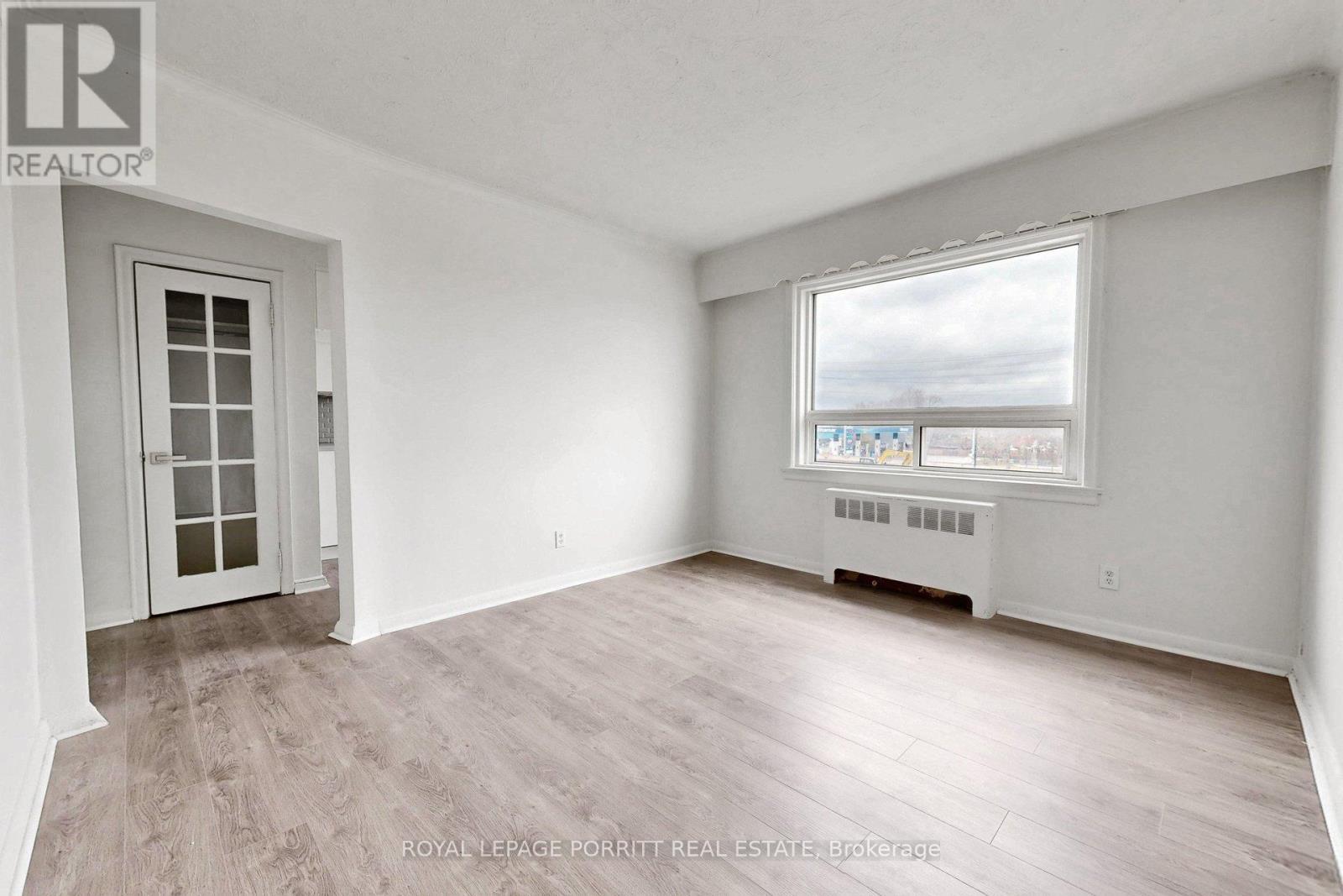 












2633 EGLINTON AVENUE E

,
Toronto,




Ontario
M1K2S2

